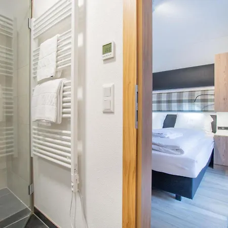بيت للعطل Spacious Chalet With Sauna In Krimml, 400 M From The Ski-bus Stop كريمل