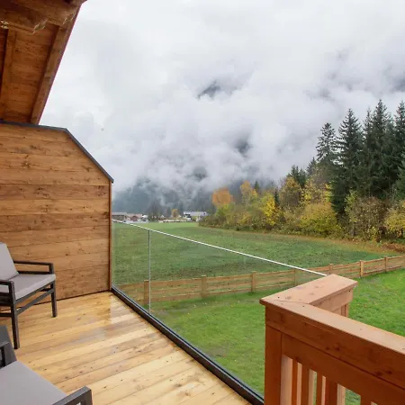 Spacious Chalet With Sauna In Krimml, 400 M From The Ski-bus Stop كريمل