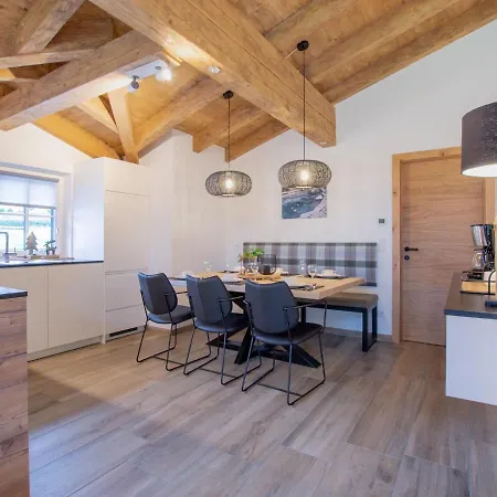 Spacious Chalet With Sauna In Krimml, 400 M From The Ski-bus Stop *