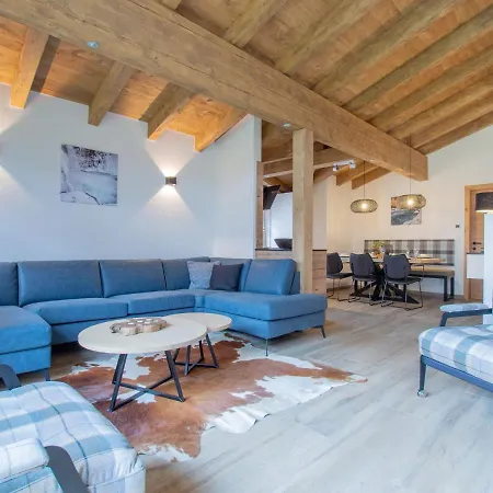 Spacious Chalet With Sauna In Krimml, 400 M From The Ski-bus Stop بيت للعطل *
